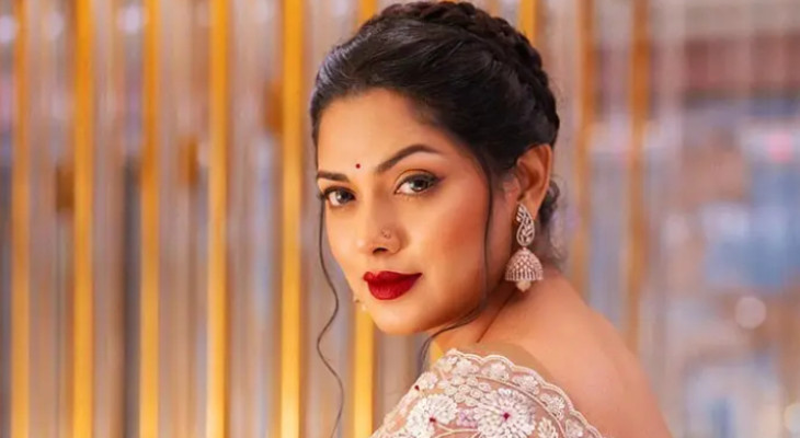 এক বছরে দ্বিগুণ বেড়েছে অভিনেত্রী তিশার সম্পদ